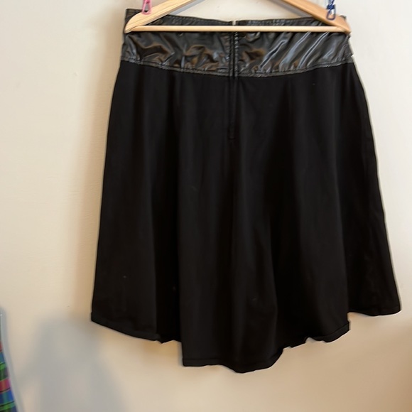 Tripp NYC Double Belted Hi-Low Hem Skirt - Picture 6 of 6